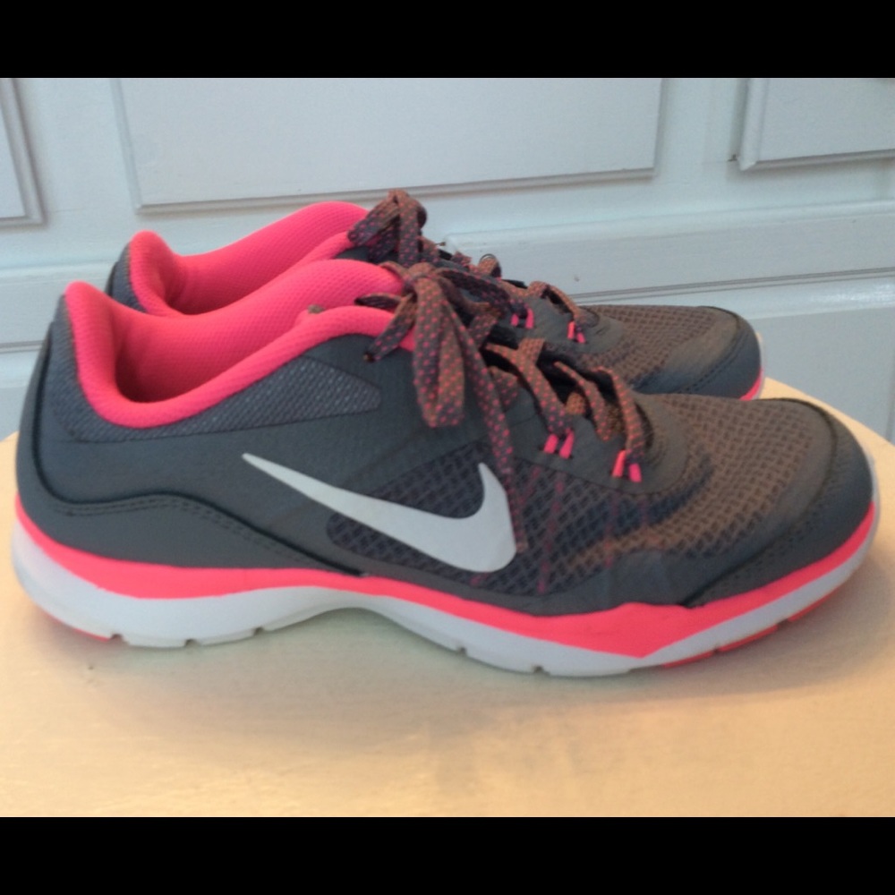 Women’s Nike Flex Trainer size 6.5